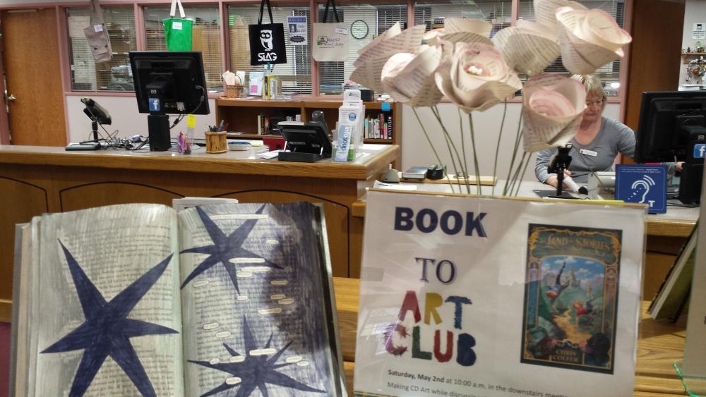 Waupaca Book to Art Club